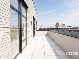 38-38 32nd St