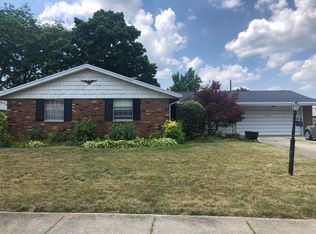 415 Robin Hood Ct, Springfield, OH 45505