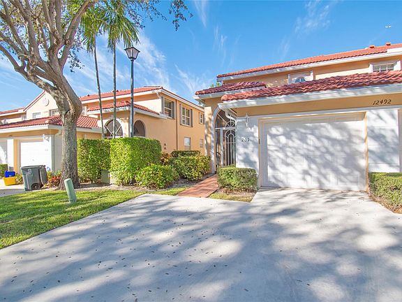 2nd image of 12492 Crystal Pointe Drive #201