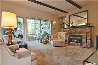 4th image of 6329 Oakridge Way
