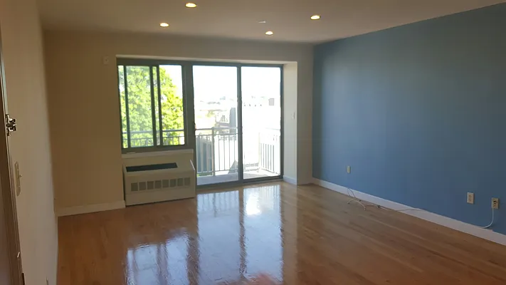 Rented by Urban Realty NYC | media 16