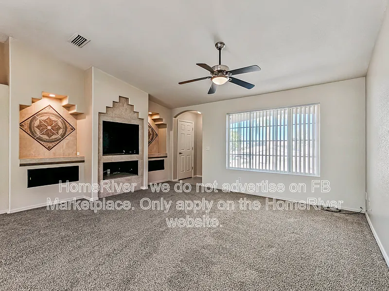 3 bed, 2.0 bath, 1385 sqft, $1,750 — Photo 2