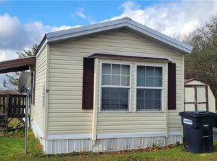 13 West Dr, Auburn, NY 13021