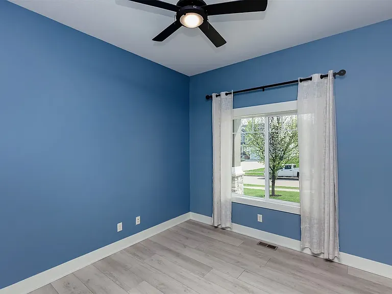 4104 Lakeland Ct — Photo 11