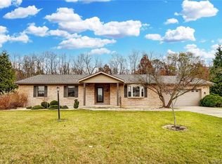 3830 Malaga Cir, Springfield, OH 45502