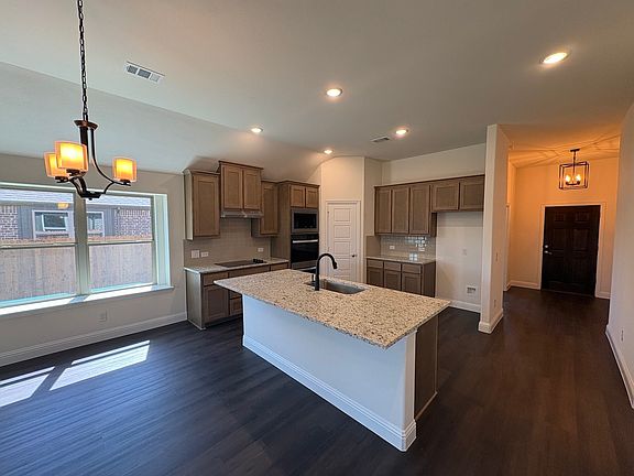 4th image of 589 Mbs Way