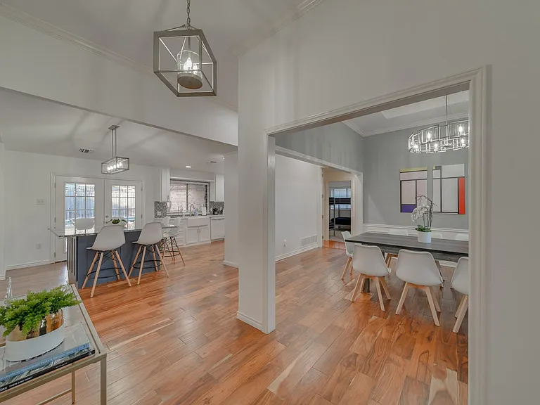 1507 Broadmoor Dr — Photo 10