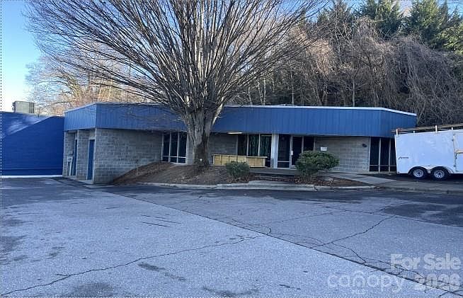 1st image of 290 Biltmore Ave