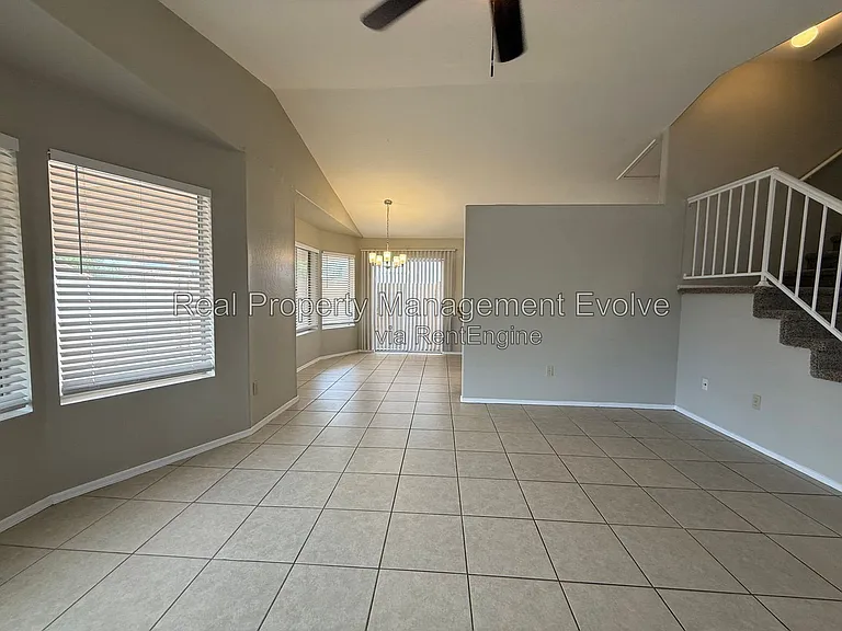3725 E Taro Ln — Photo 6