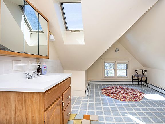 44th image of 154 Boynton Avenue