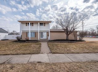11833 Phyllis St, Taylor, MI