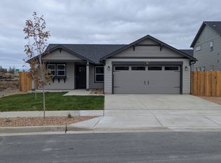 760 NW Walnut Ave, Redmond, OR 97756