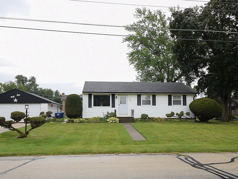 1st image of 563 E Forest Ave