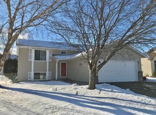 17305 Fieldcrest Ave, Farmington, MN 55024