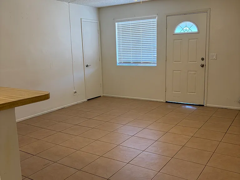 701 W 16th Ave #1 — Photo 8