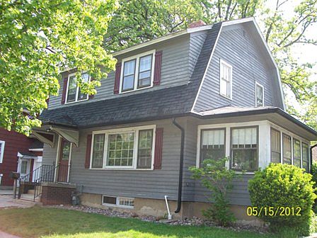 2nd image of 224 Woodlawn Ave