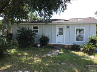 6029 Capitol Dr, Gulf Breeze, FL 32563