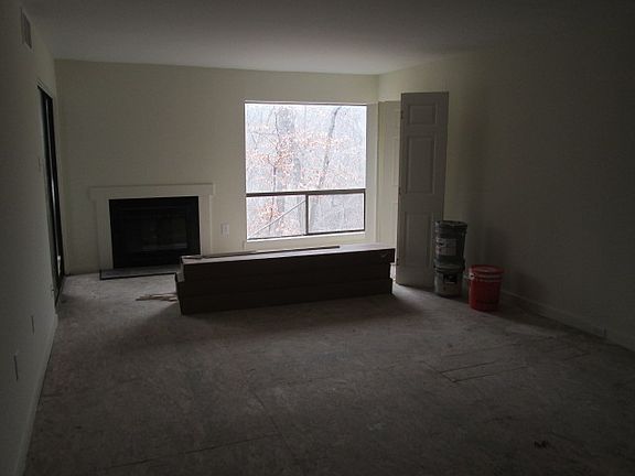 5th image of 10322 Iron Mill Rd