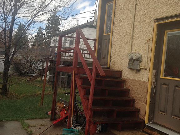3rd image of 572 N 11th St