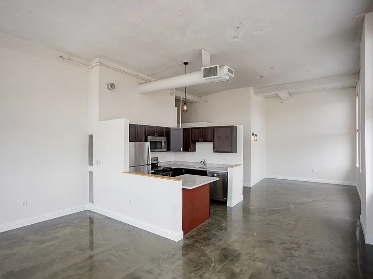 Garfield Lofts — Photo 16