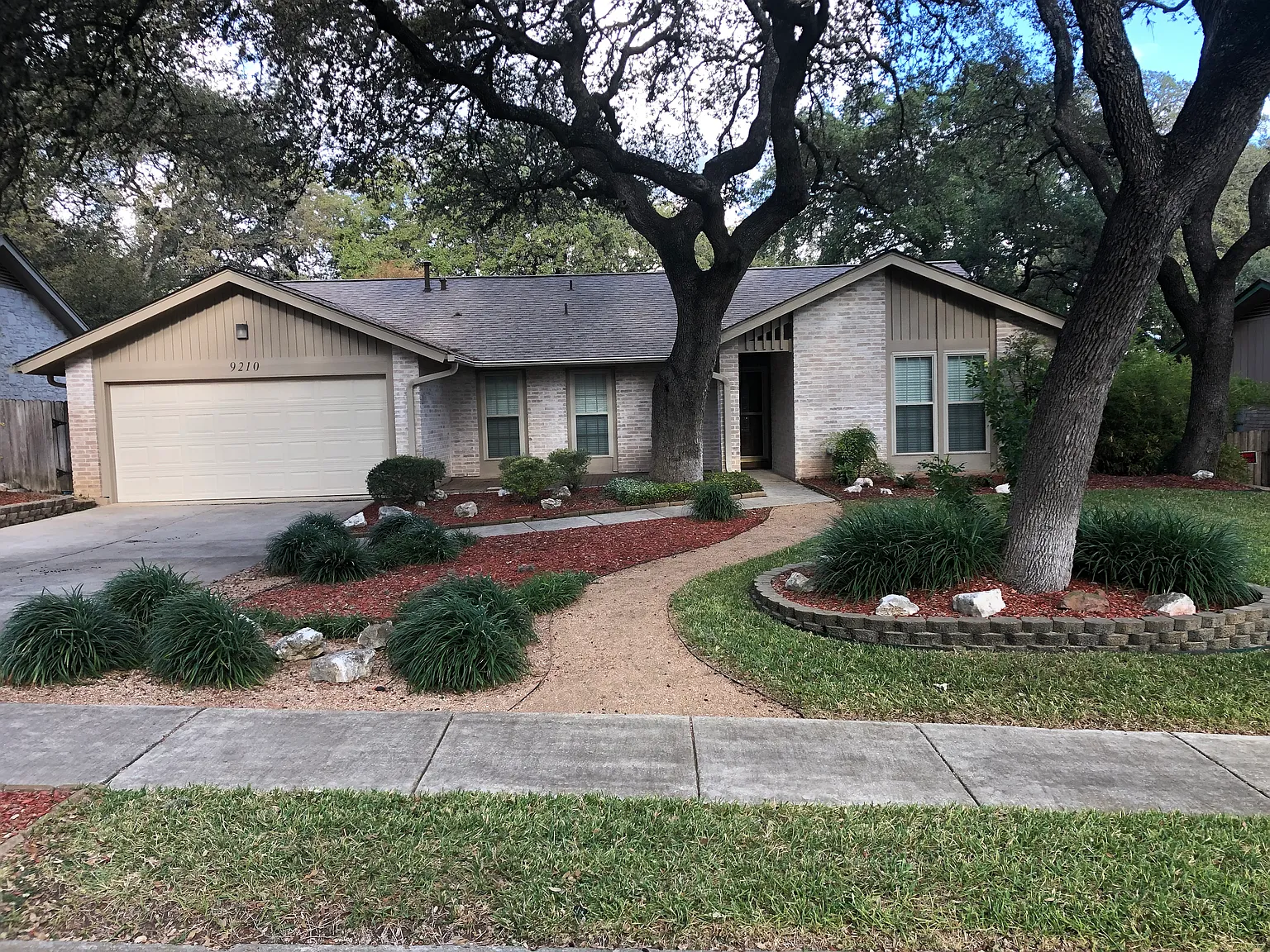 4 bed, 1620 sqft, $2,195 — Photo 1