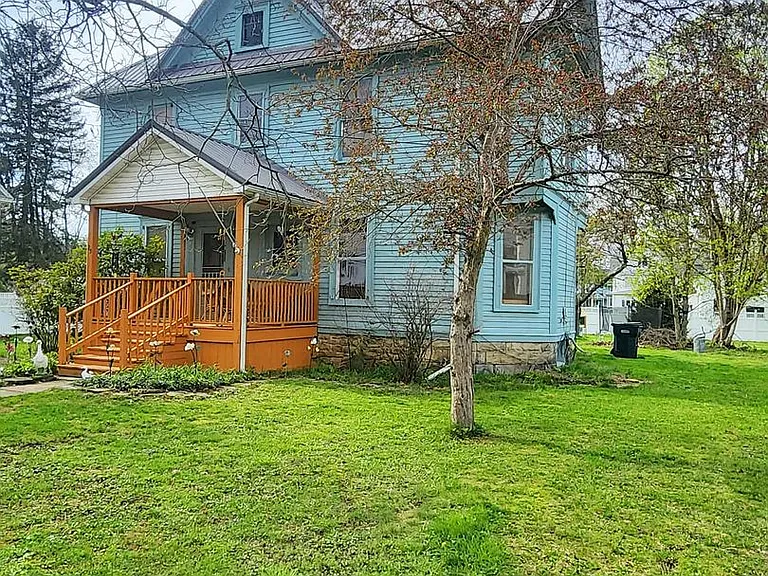 25 Temple St — Photo 4