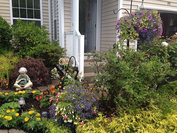 3rd image of 191 Kettles Ln