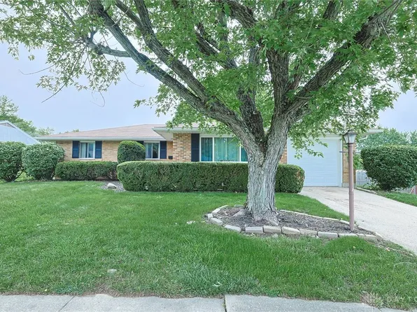 5718 Woodmore Dr, Dayton, OH 45414