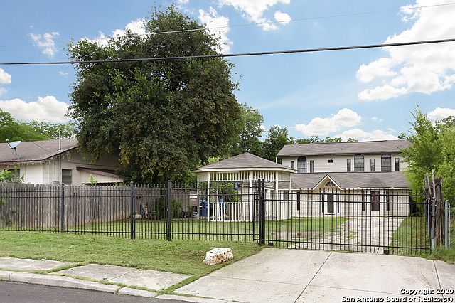 1st image of 131 Sidney St