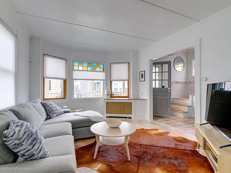 19 Congdon Ave — Photo 12