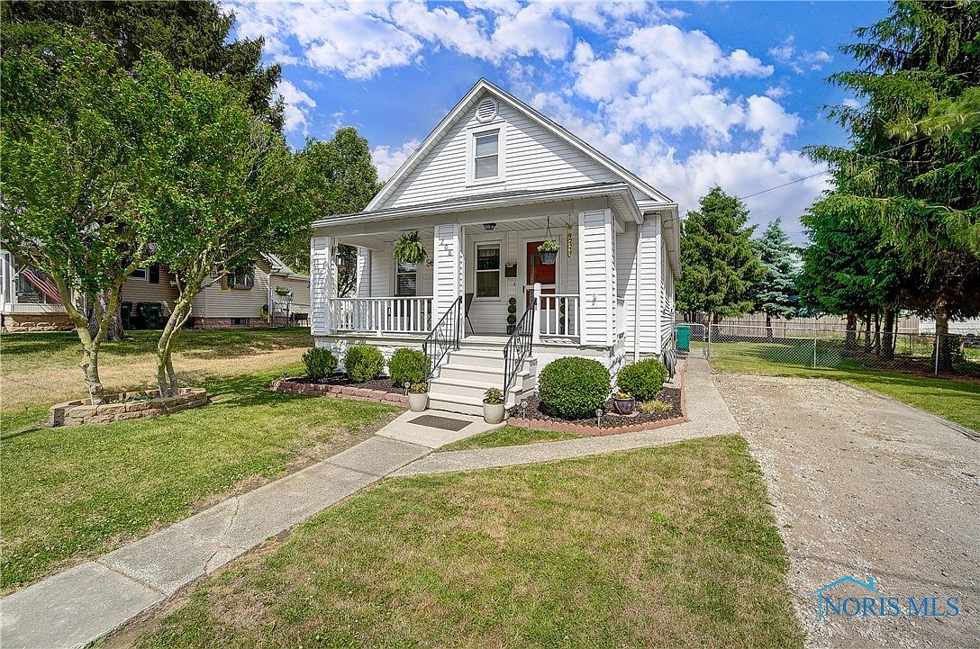 208 Hillsdale Ave, Rossford, OH 43460 Zillow