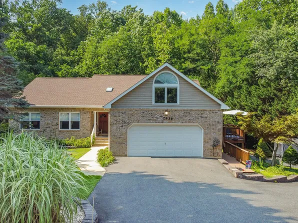 2936 Knoll Acres Dr, Baltimore, MD 21234