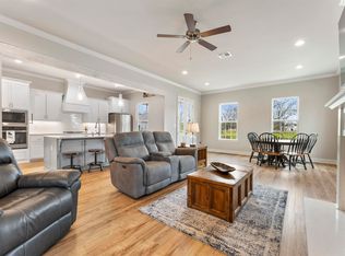 4915 Parkside Way, Gonzales, LA 70737