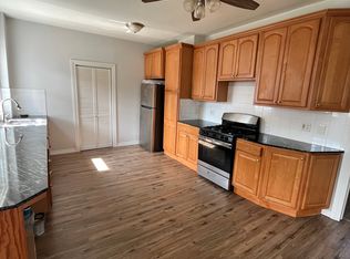 9 Aiken Ave #1, Rensselaer, NY 12144