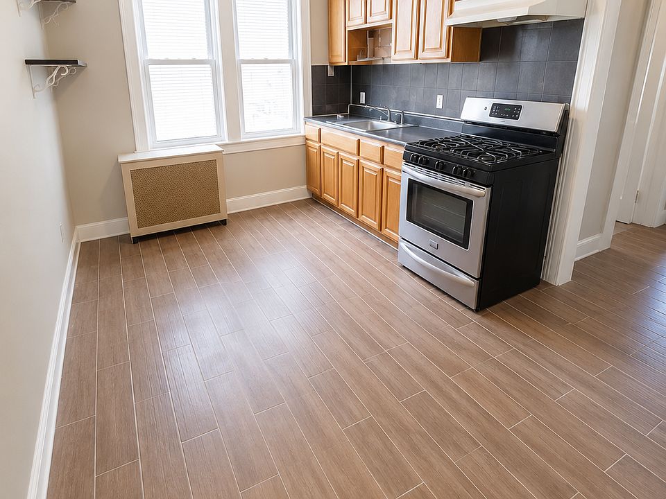1st image of 347 S Clinton St #1L
