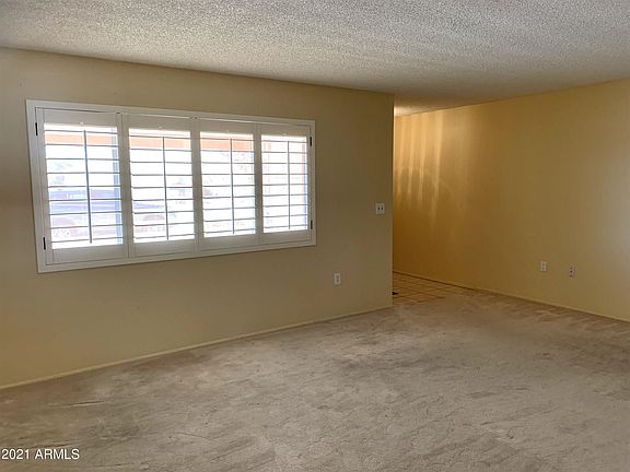 5th image of 10219 W Concord Ave