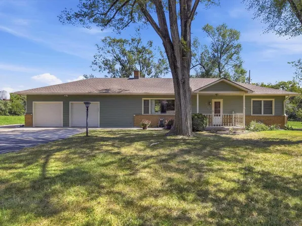 4130 NW Green Hills Rd, Topeka, KS 66618