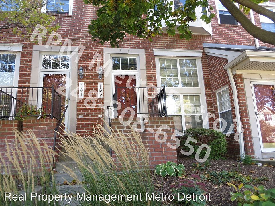 1st image of 135 W Kenilworth Ave #1