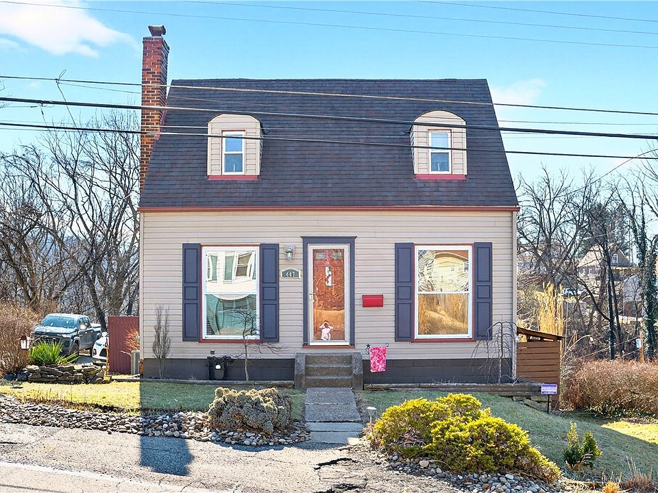 1st image of 447 Meadowbrook Dr