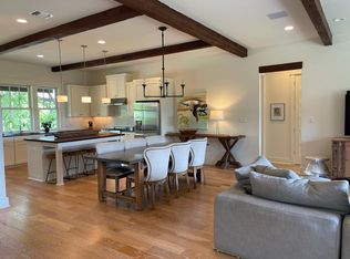 2217 Seabiscuit Cv #107, Spicewood, TX 78669