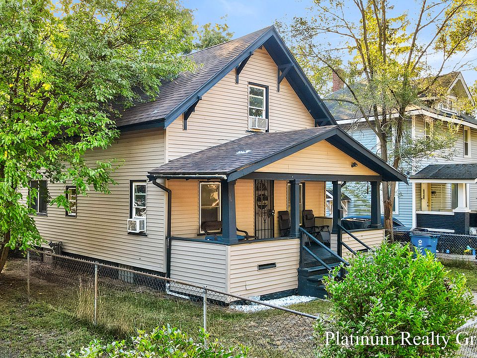 2124 Jefferson St, Muskegon Heights, MI 49444 | Zillow