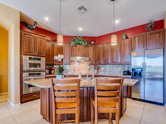5th image of 3865 E Galvin St