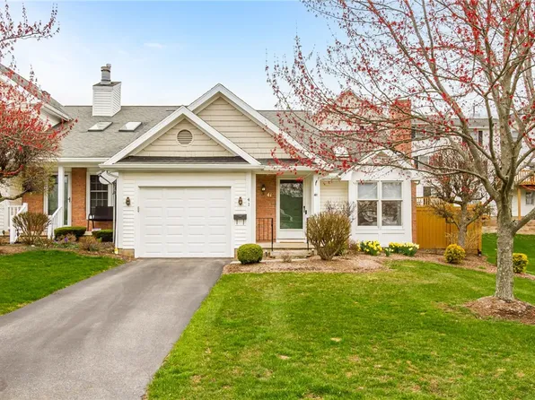 41 Great Meadow Cir, Rochester, NY 14623