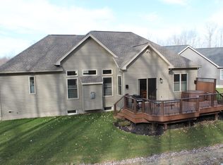 4746 Farmers Rd, Honolulu, HI 96816