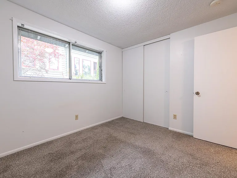 2609 SE 25th Ave — Photo 13