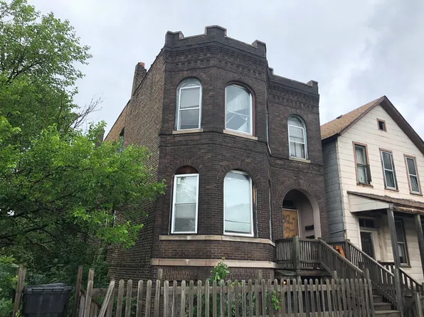 9240 S Brandon Ave, Chicago, IL 60617