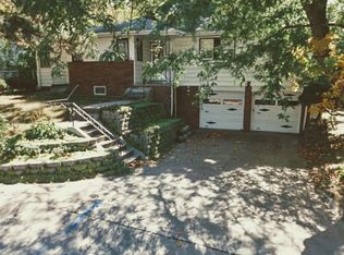 10313 W Center Rd, Omaha, NE 68124