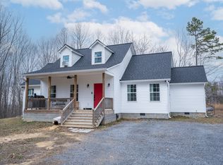 761 Pikes Dr, Trenton, GA 30752