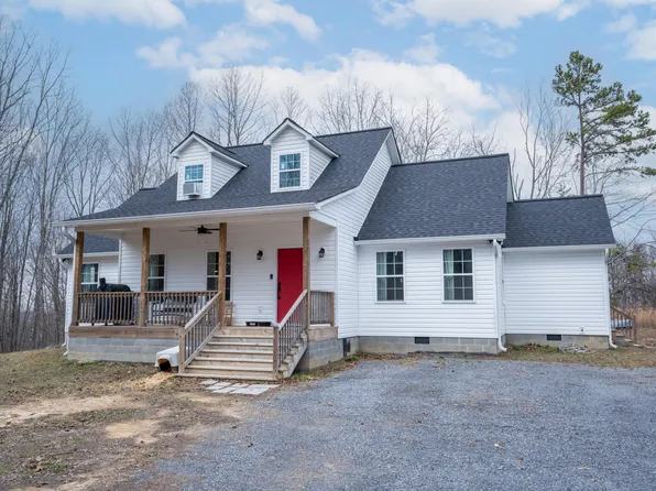 761 Pikes Dr, Trenton, GA 30752