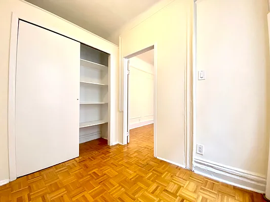 Rented by City & Suburban | media 7